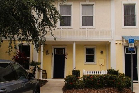House in Kissimmee, Florida 3 bedrooms, 140.47 sq.m. № 2207105
