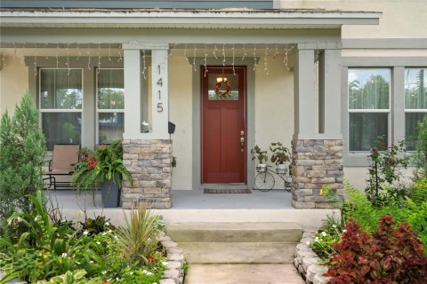House in Lakeland, Florida 4 bedrooms, 280.56 sq.m. № 2286977 - photo 2