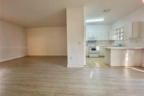 Condominio en alquiler en Homestead, Florida, 2 dormitorios, 97.36 m2 № 2034592 - foto 23