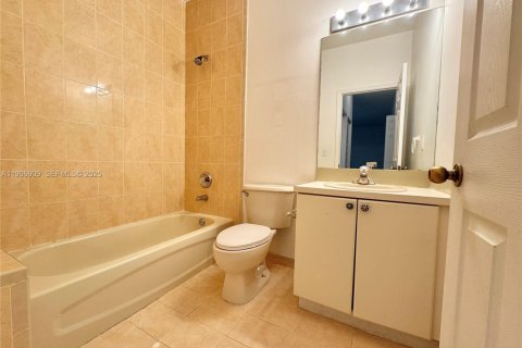 Condominio en alquiler en Homestead, Florida, 2 dormitorios, 97.36 m2 № 2034592 - foto 28