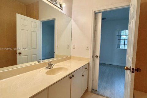 Condominio en alquiler en Homestead, Florida, 2 dormitorios, 97.36 m2 № 2034592 - foto 18