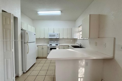 Condominio en alquiler en Homestead, Florida, 2 dormitorios, 97.36 m2 № 2034592 - foto 8