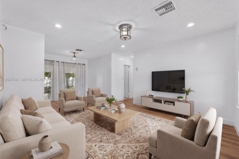 House in Miami, Florida 3 bedrooms, 119.66 sq.m. № 2168302 - photo 7