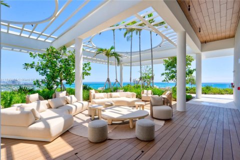 Condo in Miami Beach, Florida, 2 bedrooms  № 1857070 - photo 22