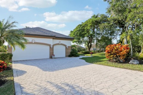 Villa ou maison à vendre à West Palm Beach, Floride: 4 chambres, 261.24 m2 № 2270439 - photo 4
