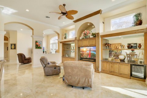 Villa ou maison à vendre à West Palm Beach, Floride: 4 chambres, 261.24 m2 № 2270439 - photo 25
