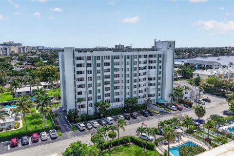 Condo in Pompano Beach, Florida, 2 bedrooms  № 2068701 - photo 5