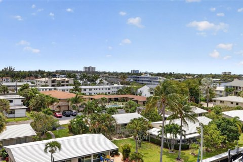 Condo in Pompano Beach, Florida, 2 bedrooms  № 2068701 - photo 25