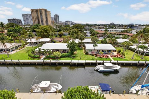 Condo in Pompano Beach, Florida, 2 bedrooms  № 2068701 - photo 2