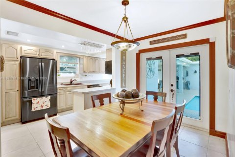Casa en venta en Fort Lauderdale, Florida, 4 dormitorios, 204.29 m2 № 1820078 - foto 22