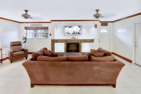 Casa en venta en Fort Lauderdale, Florida, 4 dormitorios, 204.29 m2 № 1820078 - foto 21