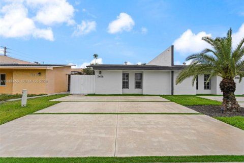 Villa ou maison à vendre à Dania Beach, Floride: 3 chambres, 120.96 m2 № 2023336 - photo 27