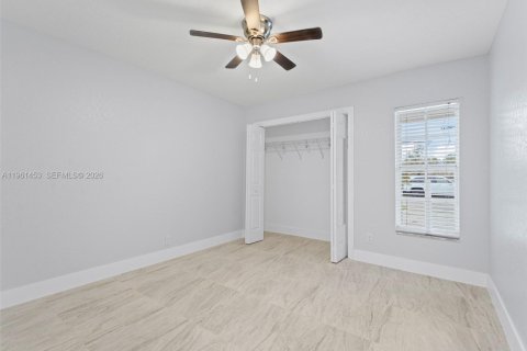 Villa ou maison à vendre à Dania Beach, Floride: 3 chambres, 120.96 m2 № 2023336 - photo 21