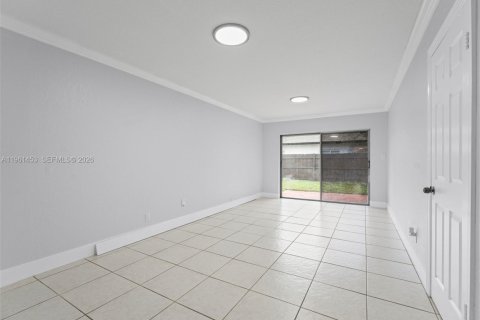 Villa ou maison à vendre à Dania Beach, Floride: 3 chambres, 120.96 m2 № 2023336 - photo 8