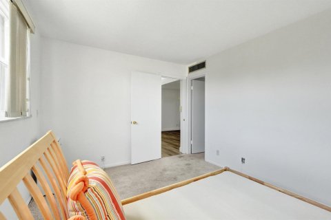 Copropriété à vendre à West Palm Beach, Floride: 2 chambres, 85.47 m2 № 2154118 - photo 12