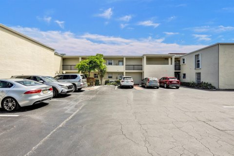 Copropriété à vendre à West Palm Beach, Floride: 2 chambres, 85.47 m2 № 2154118 - photo 3