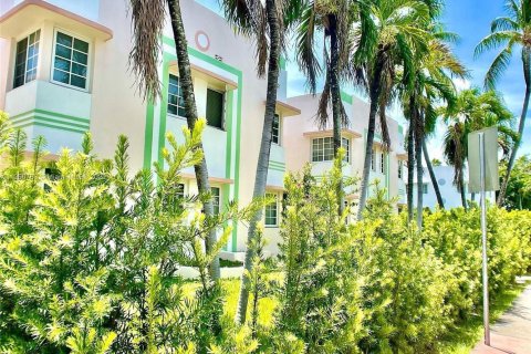 Apartamento en alquiler en Miami Beach, Florida, 1 dormitorio, 47.38 m2 № 1226739 - foto 1