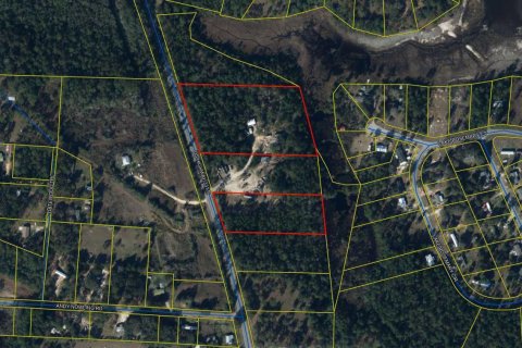 Terreno en venta en De Funiak Springs, Florida № 590270 - foto 1