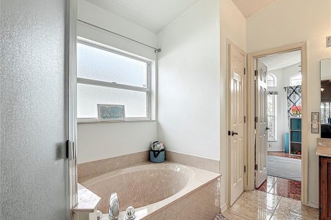 Casa en alquiler en Orlando, Florida, 4 dormitorios, 188.41 m2 № 1918933 - foto 24