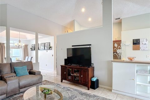 Casa en alquiler en Orlando, Florida, 4 dormitorios, 188.41 m2 № 1918933 - foto 6