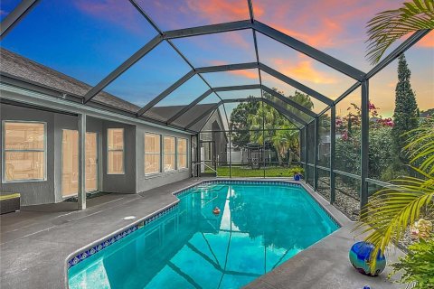 Casa en alquiler en Orlando, Florida, 4 dormitorios, 188.41 m2 № 1918933 - foto 2