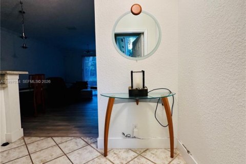 Adosado en alquiler en Weston, Florida, 2 dormitorios, 107.3 m2 № 2058847 - foto 2