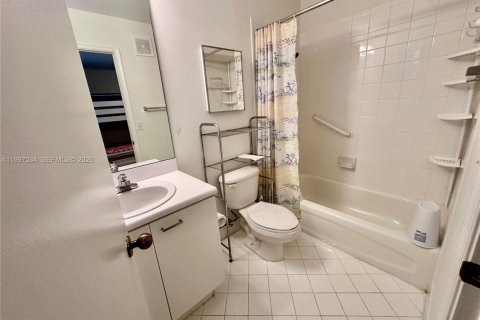 Adosado en alquiler en Weston, Florida, 2 dormitorios, 107.3 m2 № 2058847 - foto 12