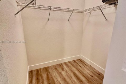 Adosado en alquiler en Weston, Florida, 2 dormitorios, 107.3 m2 № 2058847 - foto 11