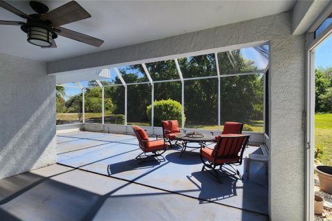 House in Sun City Center, Florida 3 bedrooms, 206.06 sq.m. № 1630939 - photo 21