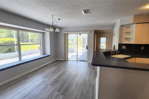 House in Sun City Center, Florida 3 bedrooms, 206.06 sq.m. № 1630939 - photo 8