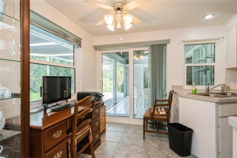 House in Punta Gorda, Florida 3 bedrooms, 146.23 sq.m. № 1792276 - photo 23