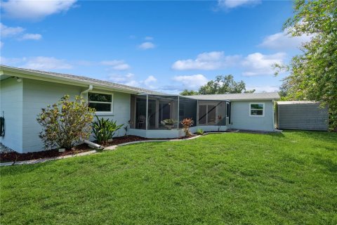House in Punta Gorda, Florida 3 bedrooms, 146.23 sq.m. № 1792276 - photo 5
