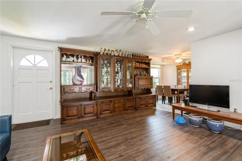 House in Punta Gorda, Florida 3 bedrooms, 146.23 sq.m. № 1792276 - photo 11