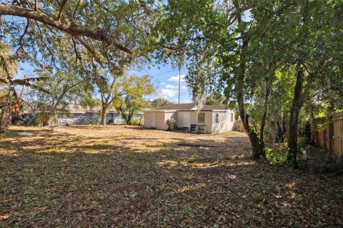 House in Tampa, Florida 4 bedrooms, 122.63 sq.m. № 2234448 - photo 23