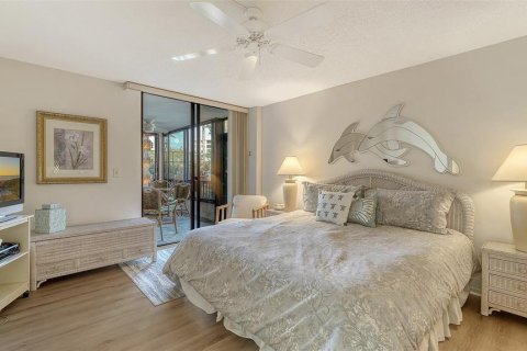 Condo in Sarasota, Florida, 2 bedrooms  № 2211461 - photo 23