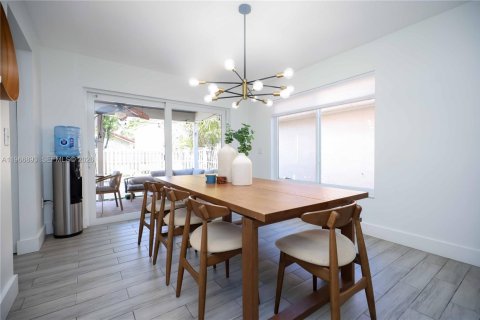 House in Margate, Florida 4 bedrooms, 222.59 sq.m. № 2029021 - photo 12