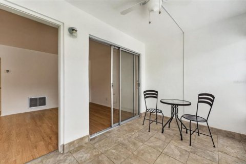 Condominio en venta en Clearwater, Florida, 1 dormitorio, 65.5 m2 № 2100640 - foto 20