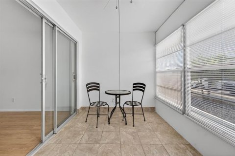 Condominio en venta en Clearwater, Florida, 1 dormitorio, 65.5 m2 № 2100640 - foto 21