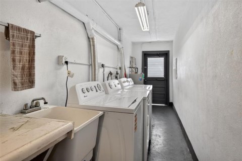 Condominio en venta en Clearwater, Florida, 1 dormitorio, 65.5 m2 № 2100640 - foto 24