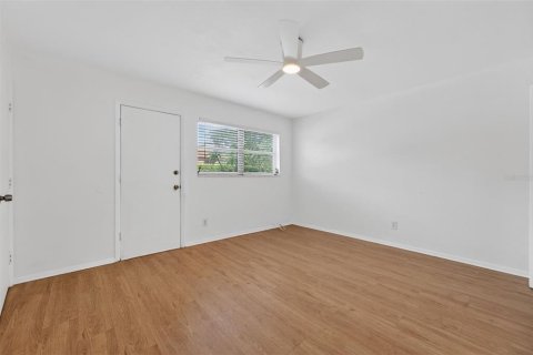 Condominio en venta en Clearwater, Florida, 1 dormitorio, 65.5 m2 № 2100640 - foto 16