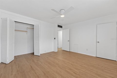 Condominio en venta en Clearwater, Florida, 1 dormitorio, 65.5 m2 № 2100640 - foto 17