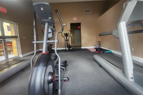 Condominio en alquiler en Miami, Florida, 2 dormitorios, 104.98 m2 № 2027707 - foto 23