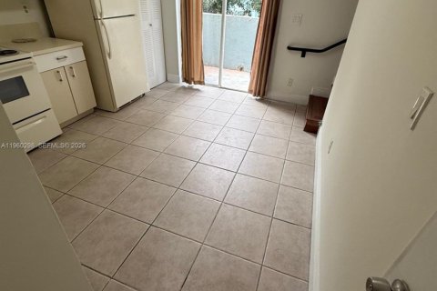 Condominio en alquiler en Miami, Florida, 2 dormitorios, 104.98 m2 № 2027707 - foto 11