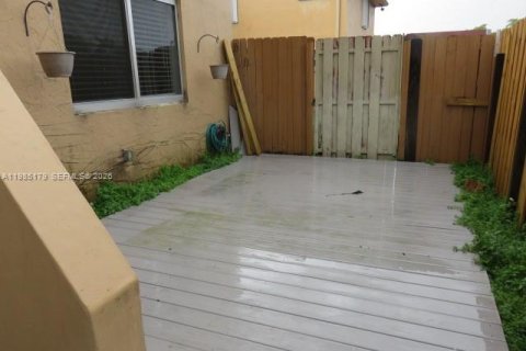 Condominio en alquiler en Miami, Florida, 2 dormitorios, 86.4 m2 № 2047320 - foto 15