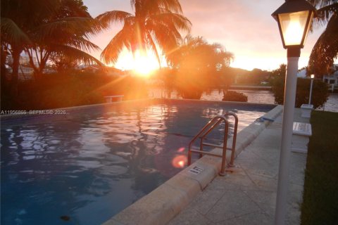 Condominio en alquiler en Hallandale Beach, Florida, 1 dormitorio, 46.45 m2 № 2010809 - foto 8