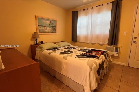 Condominio en alquiler en Hallandale Beach, Florida, 1 dormitorio, 46.45 m2 № 2010809 - foto 3