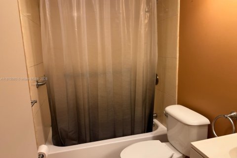 Condo in Boca Raton, Florida, 1 bedroom  № 1766906 - photo 10