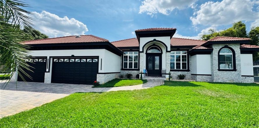 Casa en Winter Haven, Florida 4 dormitorios, 283.35 m2 № 2157891