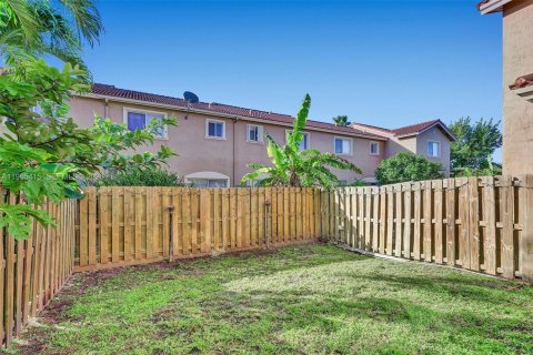 Townhouse in Cutler Bay, Florida 3 bedrooms, 120.31 sq.m. № 2026813 - photo 30