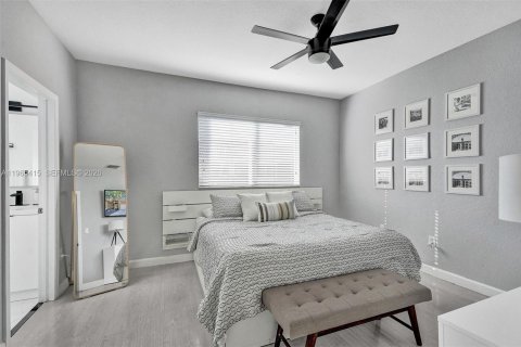 Townhouse in Cutler Bay, Florida 3 bedrooms, 120.31 sq.m. № 2026813 - photo 16